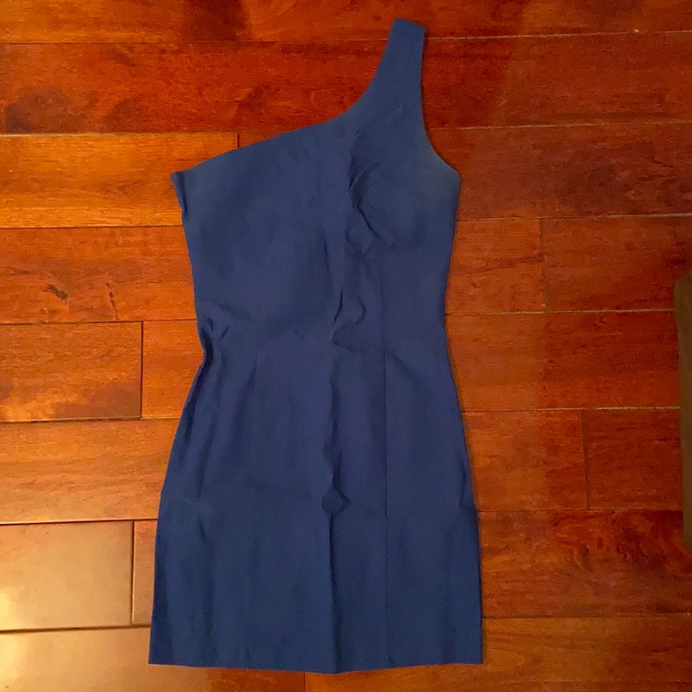 pretty party dress!